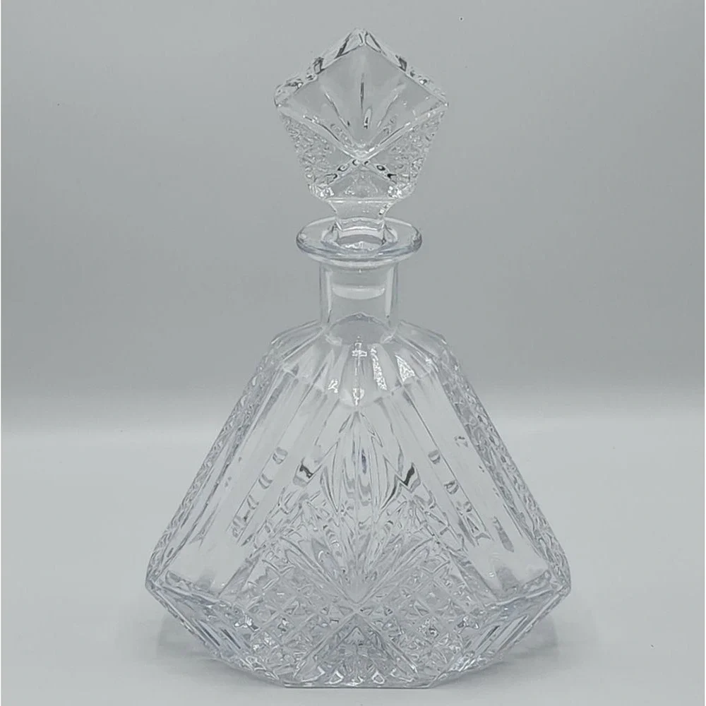 Godinger Liquor Decanter Triangular Dublin Collection 610ml